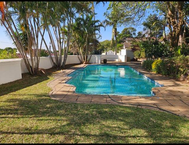 6 BEDROOM HOUSE FOR SALE IN BEVERLEY HILLS